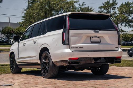 Crystal White Tri-Coat 2024 Cadillac Escalade ESV Sport Platinum
