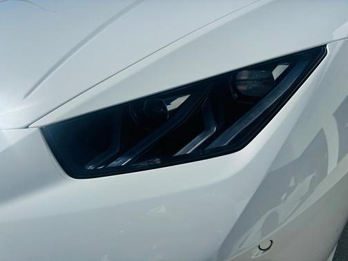 2020 Lamborghini Huracan EVO Base