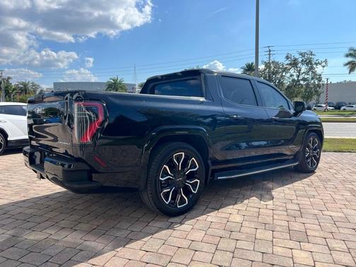 2025 GMC Sierra EV Denali