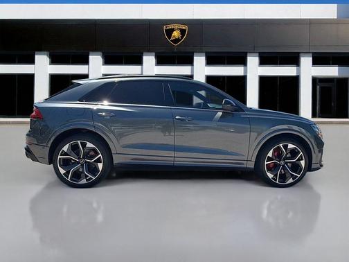 Daytona Gray Pearl Effect 2023 Audi RS Q8 4.0T quattro