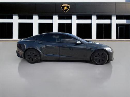 2025 Tesla Model S Plaid