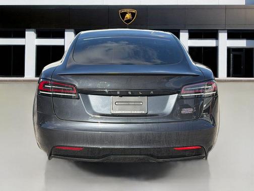 2025 Tesla Model S Plaid