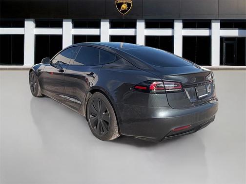 2025 Tesla Model S Plaid
