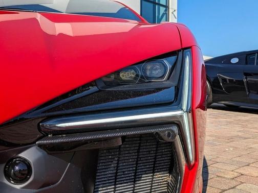 2025 Lamborghini Revuelto Base