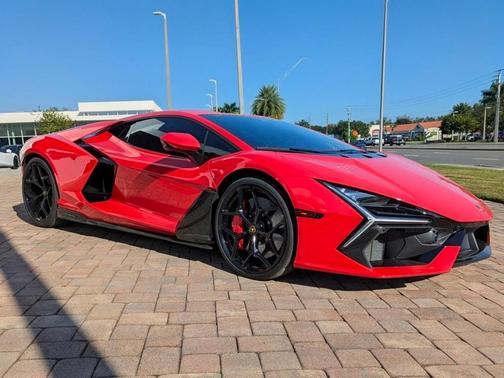 2025 Lamborghini Revuelto Base