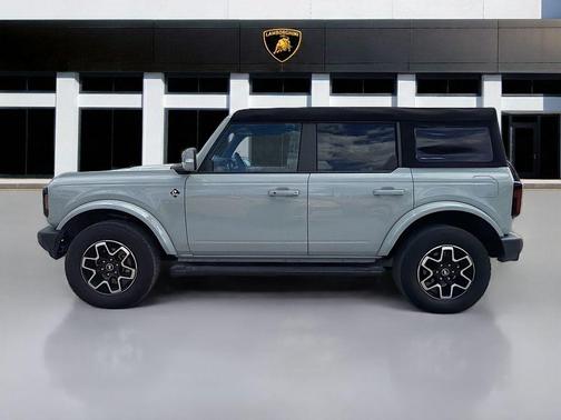 2024 Ford Bronco Outer Banks