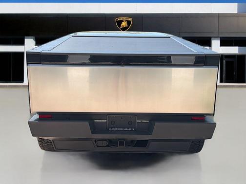 2024 Tesla Cybertruck Base