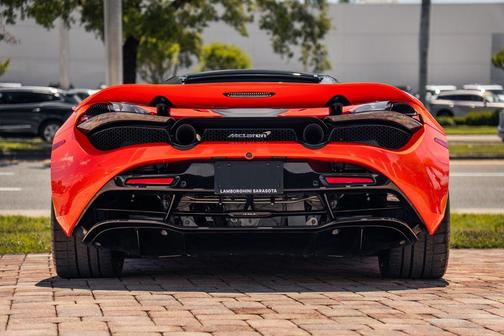 Helios Orange 2021 McLaren 720S Performance