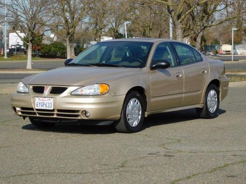 Photo 3 of 17 of 2005 Pontiac Grand Am SE