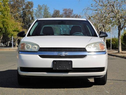 Photo 2 of 20 of 2005 Chevrolet Malibu Base