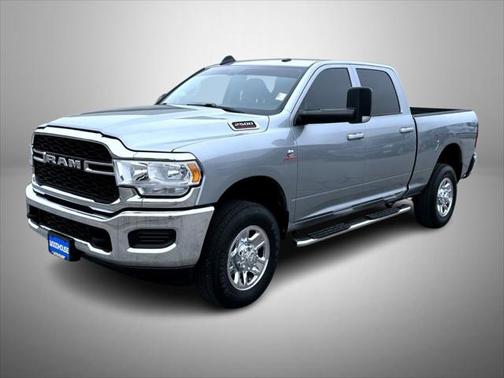 2020 RAM 2500 Tradesman Crew Cab 4X4 6'4' Box