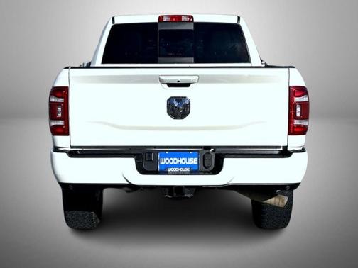 2023 RAM 2500 Laramie Crew Cab 4x4 6'4' Box