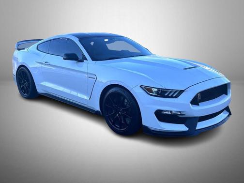 2019 Ford Shelby GT350 Base