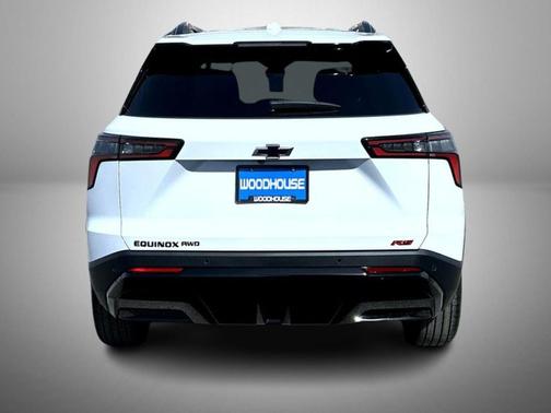 Polar White Tricoat 2026 Chevrolet Equinox AWD RS