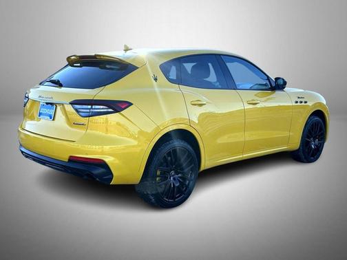 2022 Maserati Levante Modena