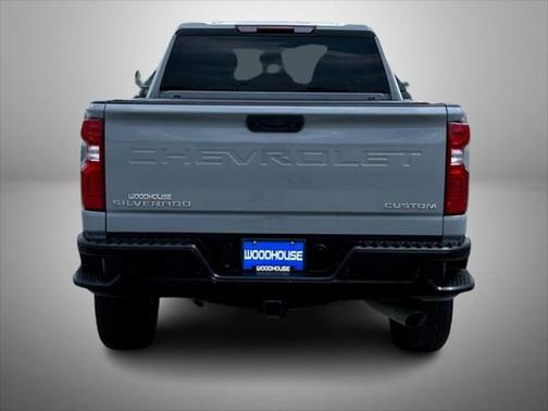 2024 Chevrolet Silverado 2500 Custom