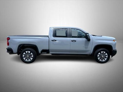 2024 Chevrolet Silverado 2500 Custom