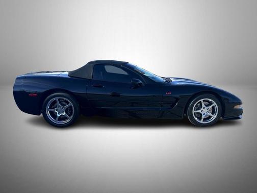 2004 Chevrolet Corvette Base