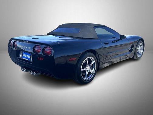 2004 Chevrolet Corvette Base