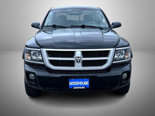 Brilliant Black Crystal Pearlcoat 2010 Dodge Dakota Big Horn/Lone Star