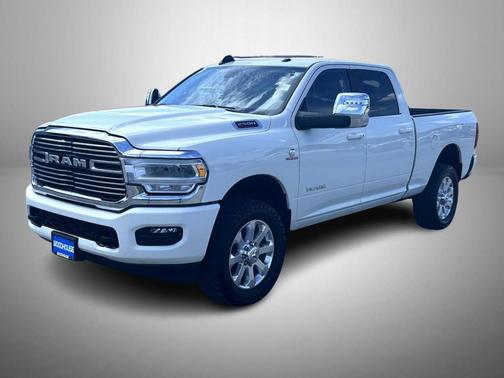 2023 RAM 2500 Laramie Crew Cab 4x4 6'4' Box