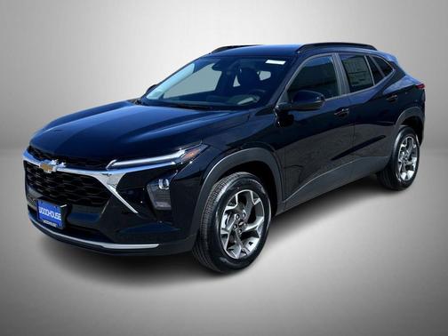 Mosaic Black Metallic 2026 Chevrolet Trax LT
