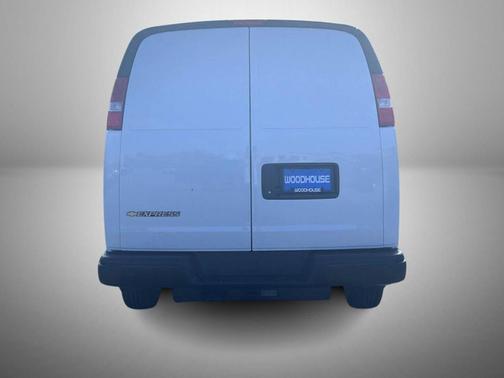 2025 Chevrolet Express 2500 RWD 2500 Regular Wheelbase WT
