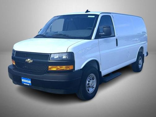 2025 Chevrolet Express 2500 RWD 2500 Regular Wheelbase WT