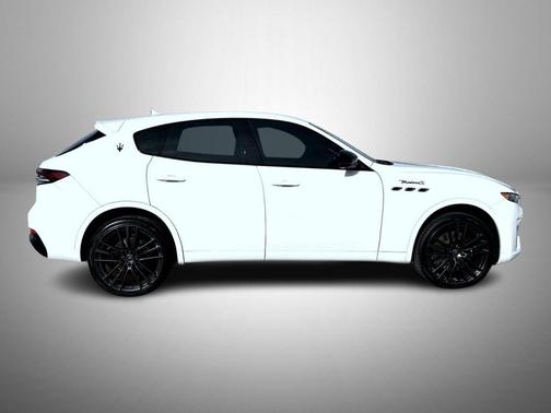 2022 Maserati Levante Modena S