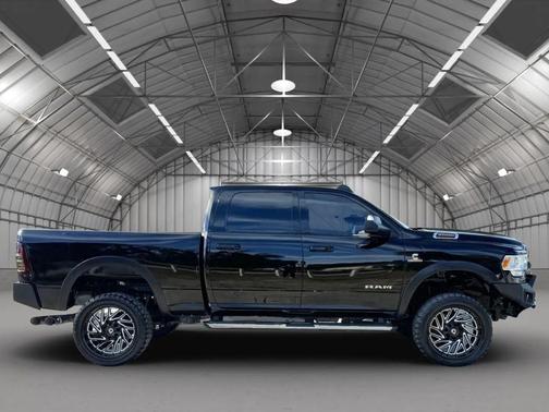 2021 RAM 2500 Big Horn Crew Cab 4x4 6'4' Box
