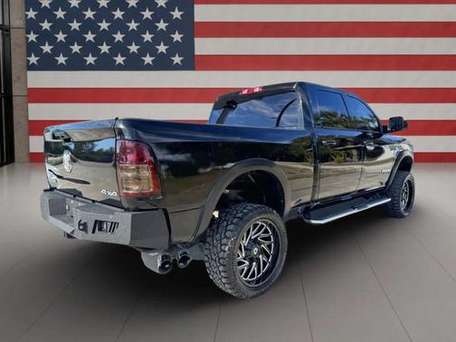2021 RAM 2500 Big Horn Crew Cab 4x4 6'4' Box