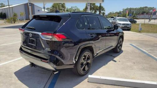 2019 Toyota RAV4 Hybrid SE