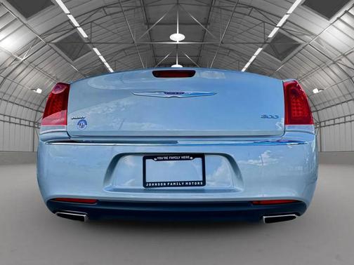 2019 Chrysler 300 Touring