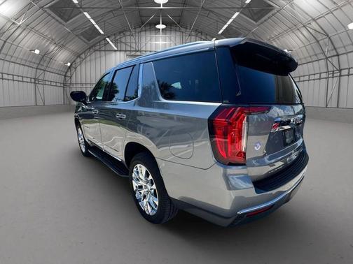 Satin Steel Metallic 2022 GMC Yukon SLT