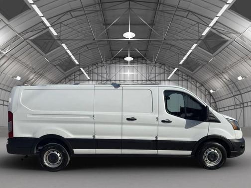 Oxford White 2021 Ford Transit-250 Base