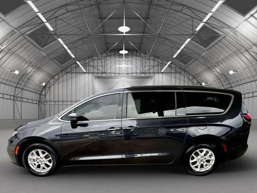 Maximum Steel Metallic Clearcoat 2021 Chrysler Pacifica Touring L