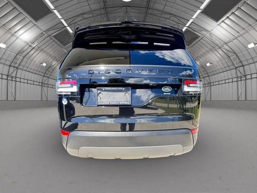 2020 Land Rover Discovery SE