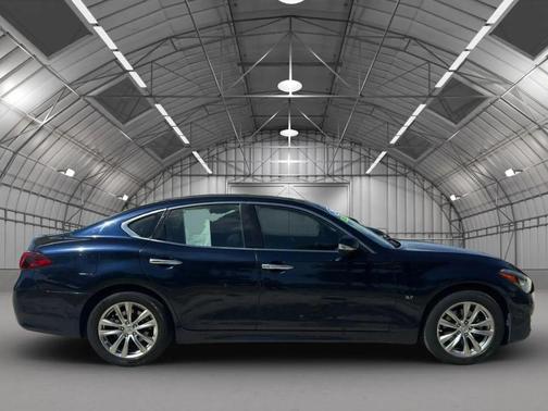 Hermosa Blue 2015 INFINITI Q70 3.7
