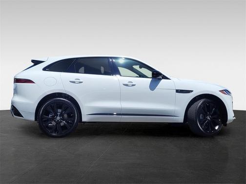 2026 Jaguar F-PACE P400 R-Dynamic S