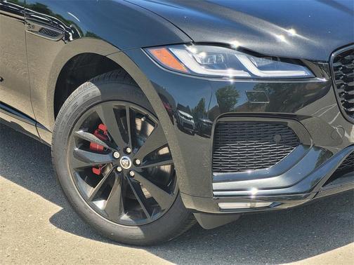 2025 Jaguar F-PACE P400 R-Dynamic S