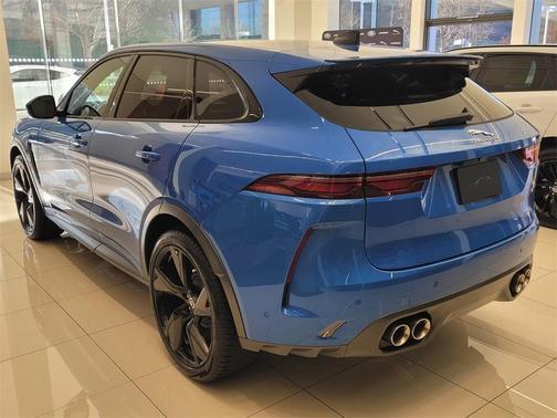 2025 Jaguar F-PACE SVR 575 Edition