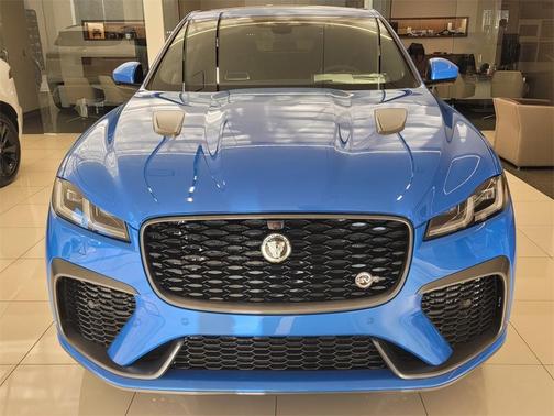 2025 Jaguar F-PACE SVR 575 Edition