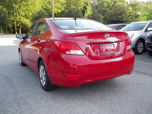 2016 Hyundai Accent SE