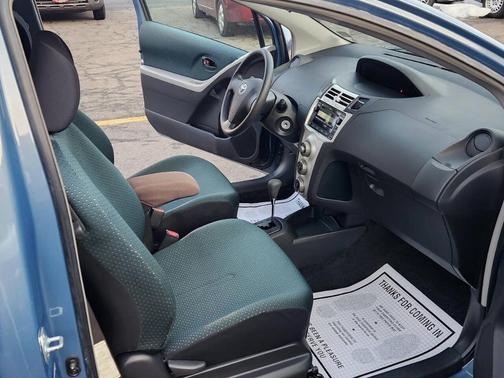 2007 Toyota Yaris Base