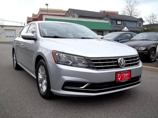 2016 Volkswagen Passat 1.8T S