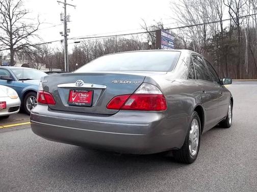 2003 Toyota Avalon XLS