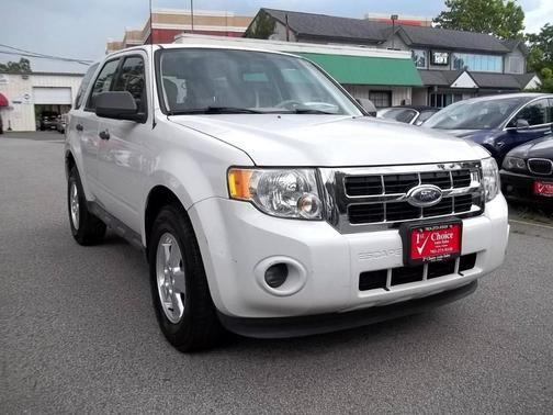 2011 Ford Escape XLS