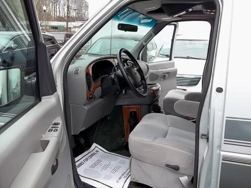 2002 Ford E150 Cargo