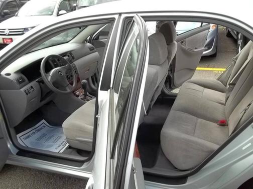 2006 Toyota Corolla LE