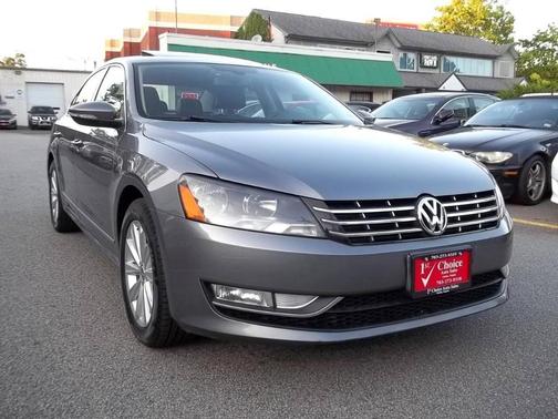 2012 Volkswagen Passat SEL Premium